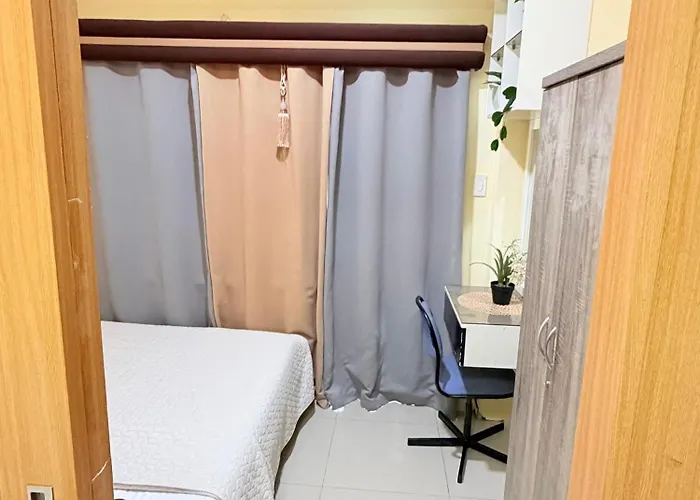 Shell Residences Moa & Naia - Keith Apartment
