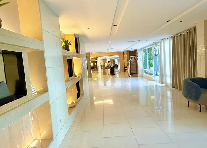 Shell Residences Moa & Naia - Keith